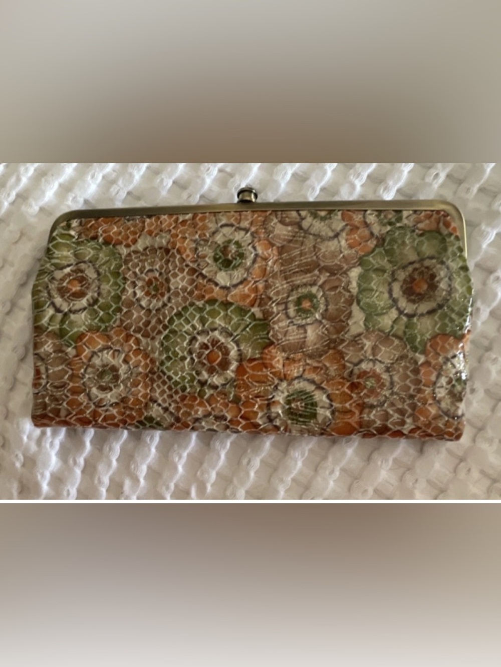 NWOT HOBO Floral Snake Print Kiss Lock clutch wallet.
